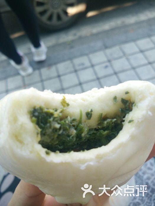 荠菜肉包