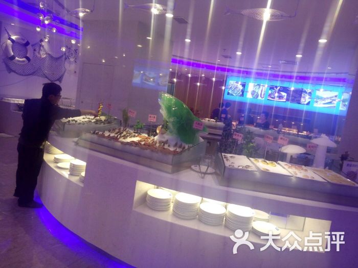 解放碑跨年_解放碑好又来酸辣粉_解放碑海鲜自助餐(2)