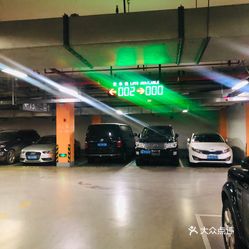 咸阳机场T3航站楼地下停车场