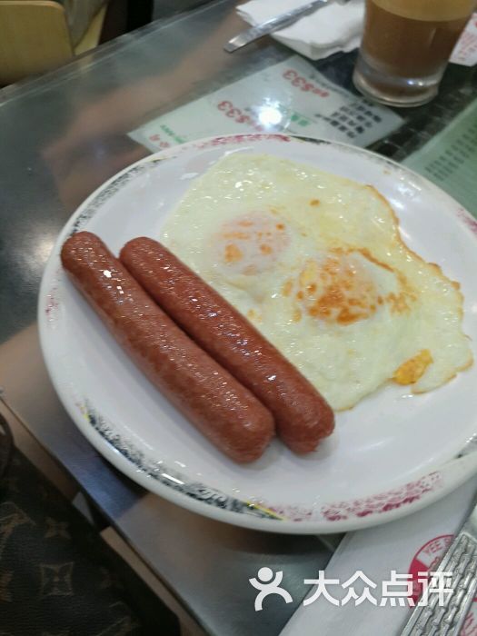 双蛋香肠