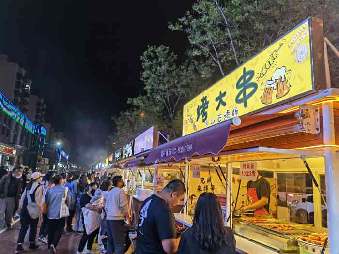 姚村美食街-"西青大学城姚村夜市,从年前就一炮而红,.