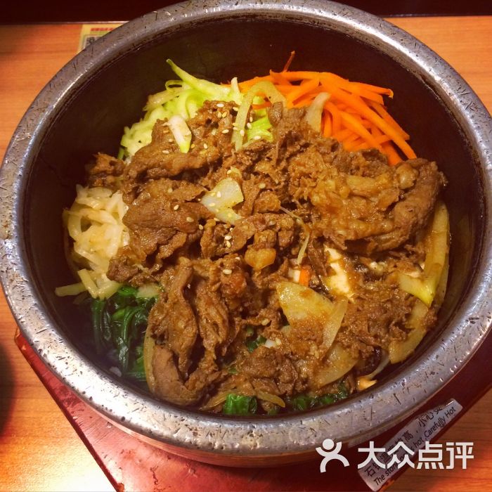 烤牛肉拌饭