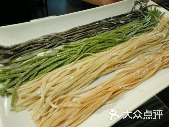 铜炉湾·潮汕牛肉火锅(世博源店)蔬菜面图片 - 第5张