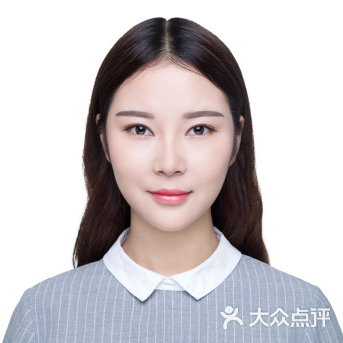 大熊影像专业完美证件照工作室(开发区乐购店)图片 - 第1张