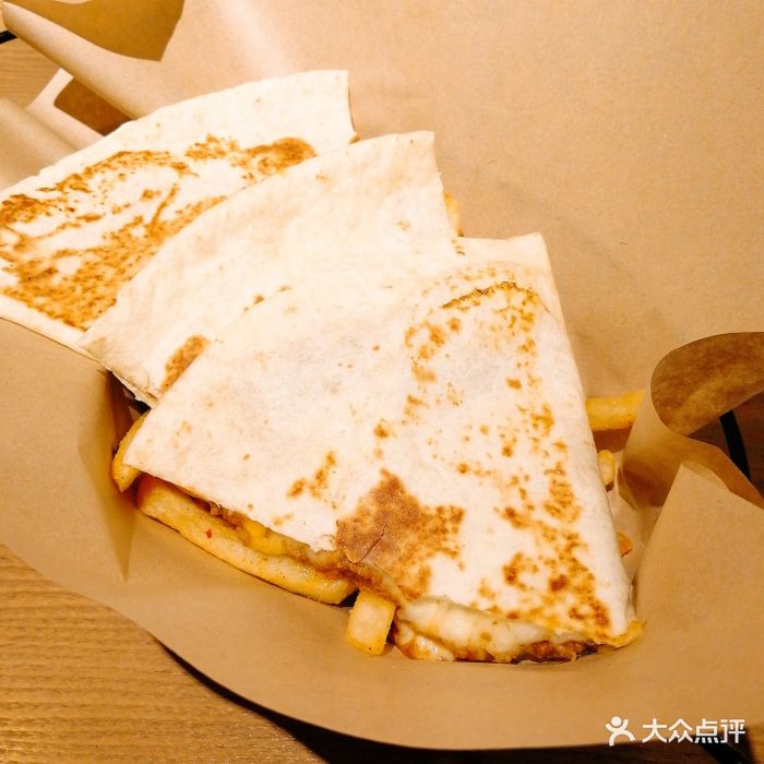 taco bell 塔可贝尔(丰盛里店)牛肉爱芝士烤饼图片 第3948张