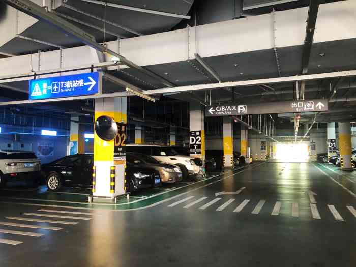 武汉天河国际机场t3航站楼停车场