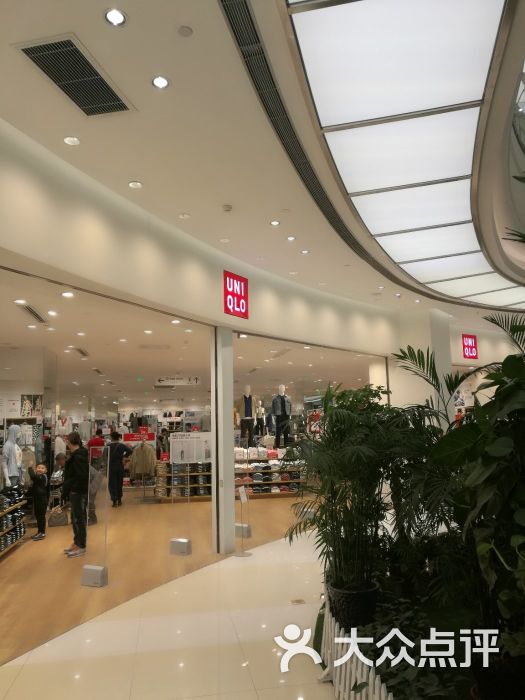 uniqlo(延吉百利城店)门面图片 - 第2张