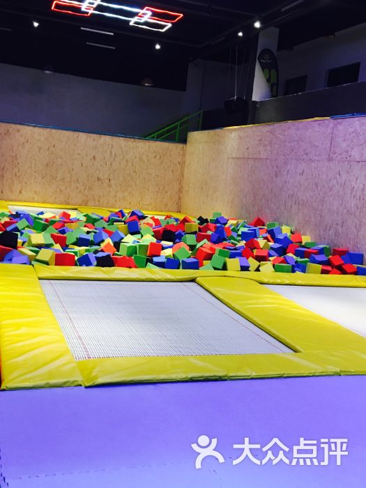 酷跳蹦床体育公园-mmrenyan的相册-苏州运动