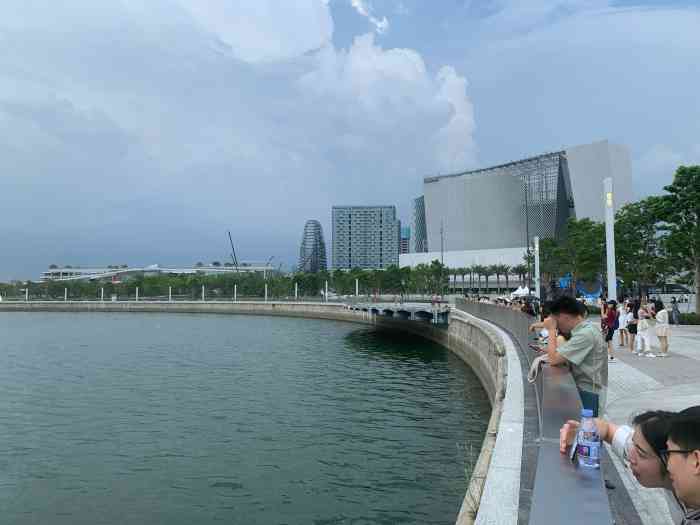 宝安西湾滨海公园-"目前停车场还免费,交通不太方便,o