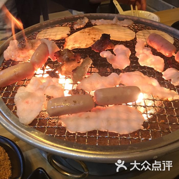 燚青春东北泥炉烤肉