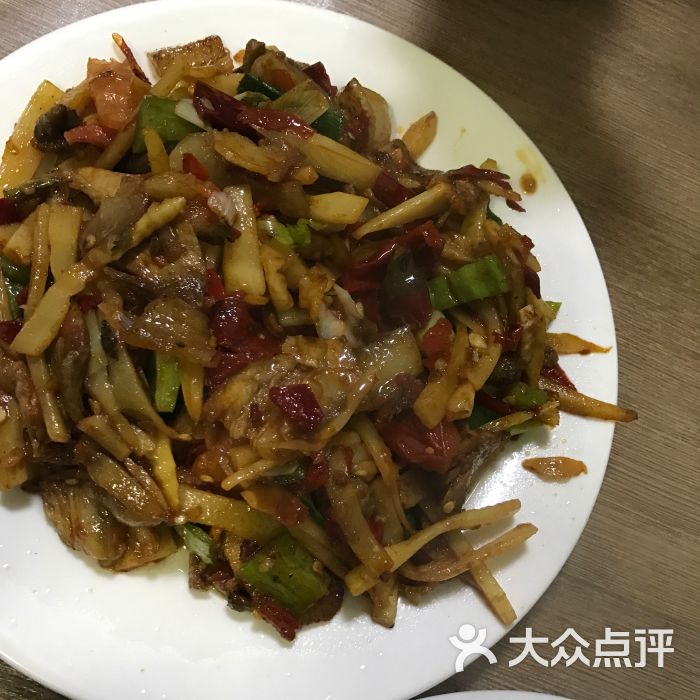 酸笋回锅肉