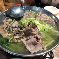 肖四女乐山跷脚牛肉人广店