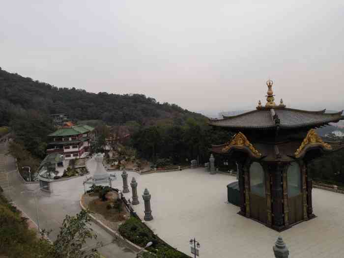 玉台寺-"过来圭峰山玩,从景区门口但庙里,还有一段.