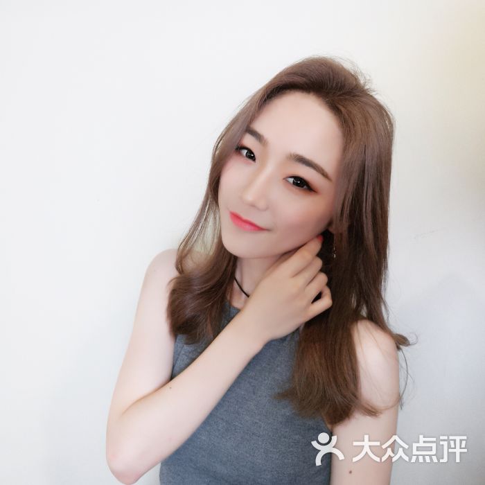 3am hair salon烫发染发接发(世纪都会店)中发图片 - 第1张