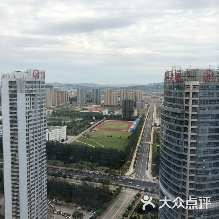 烟台南山皇冠假日酒店