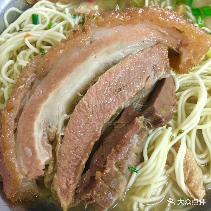 肥佬良扣肉粉面店图片 - 第25张