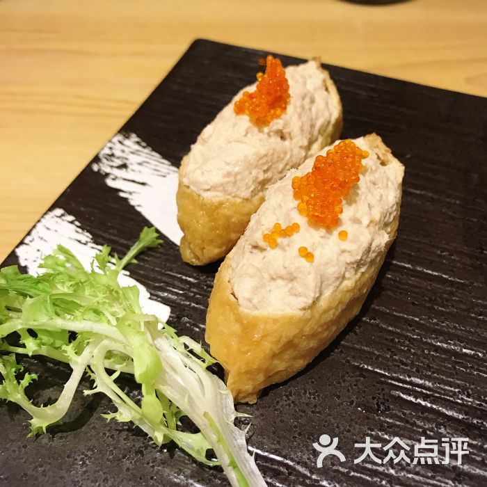 腐皮吞拿鱼沙律寿司