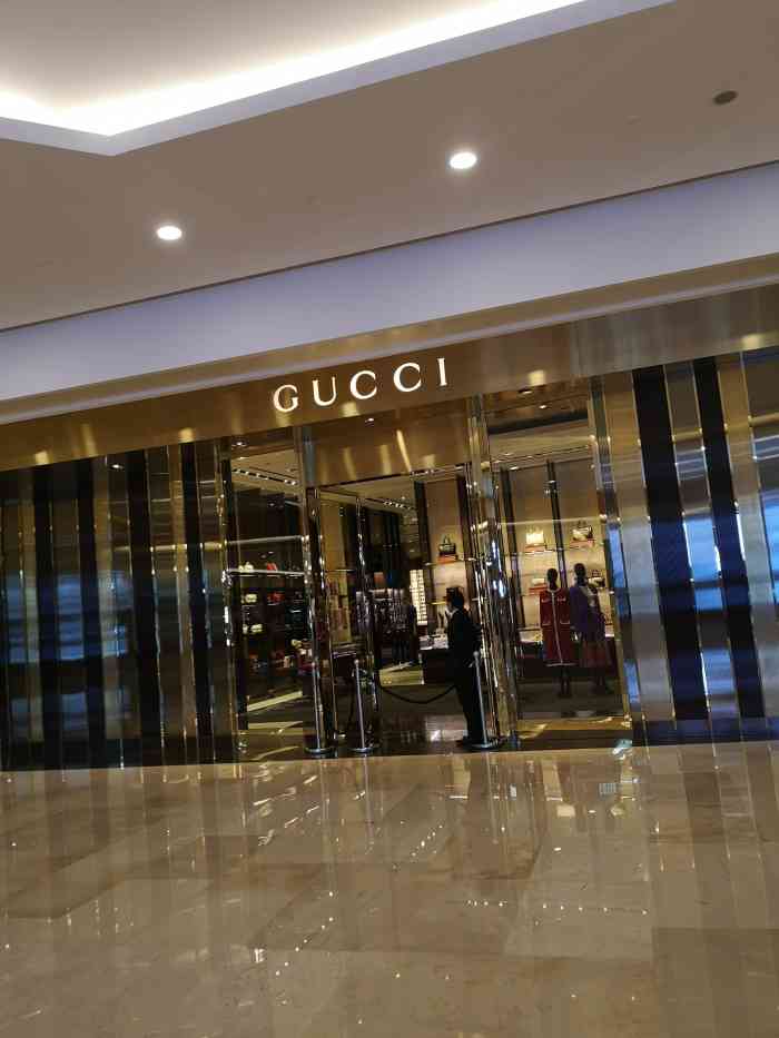 gucci(万象城店"在太原最高端综合体万象城的一楼 时间来.