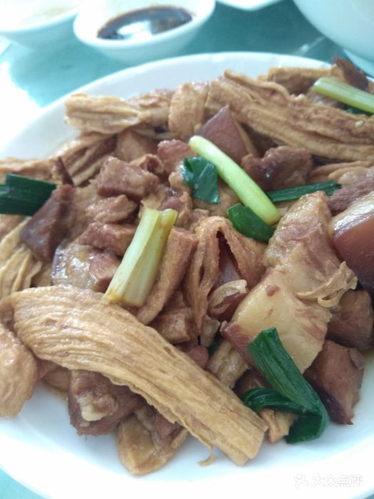 猪肉焖腐竹