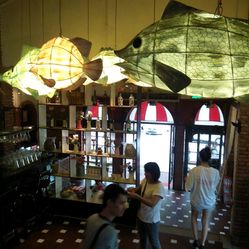 红房子西餐厅人均多少_西餐厅图片