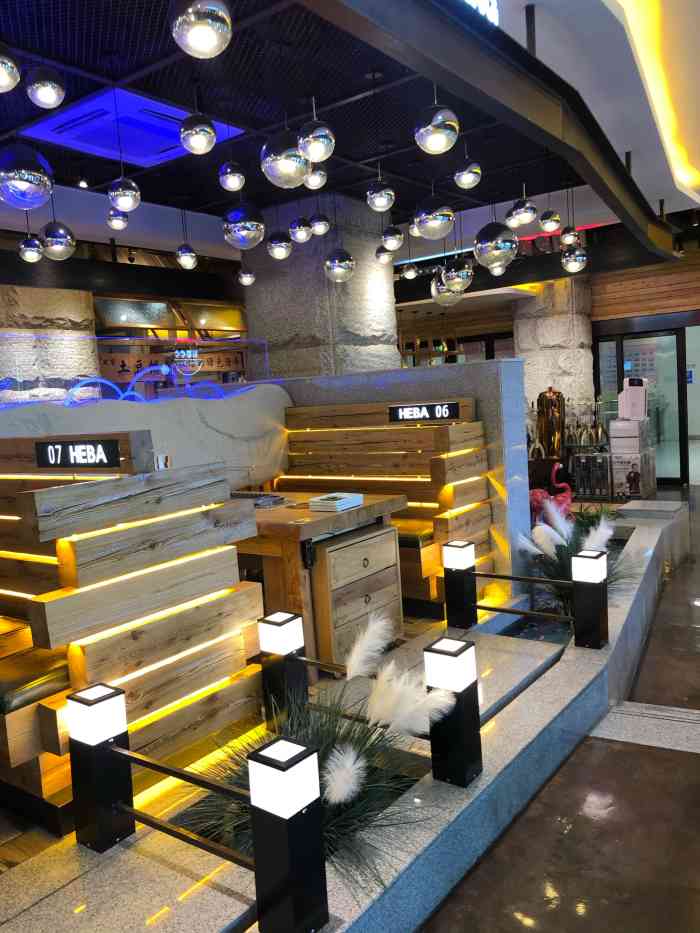 河坝烧烤串城虹桥中心店