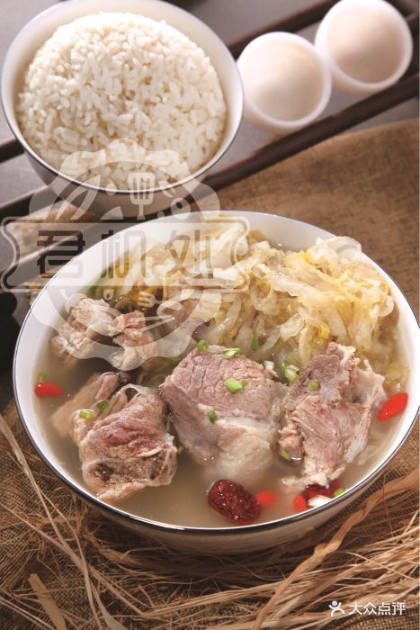 酸菜排骨汤饭