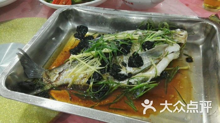 油榄角蒸边鱼