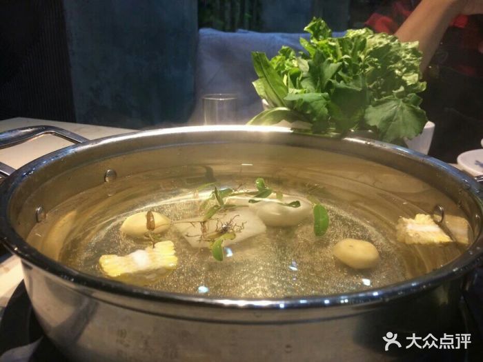 寻牛记潮汕牛肉火锅(高新苑店)石橄榄矿泉水锅底图片 第39张