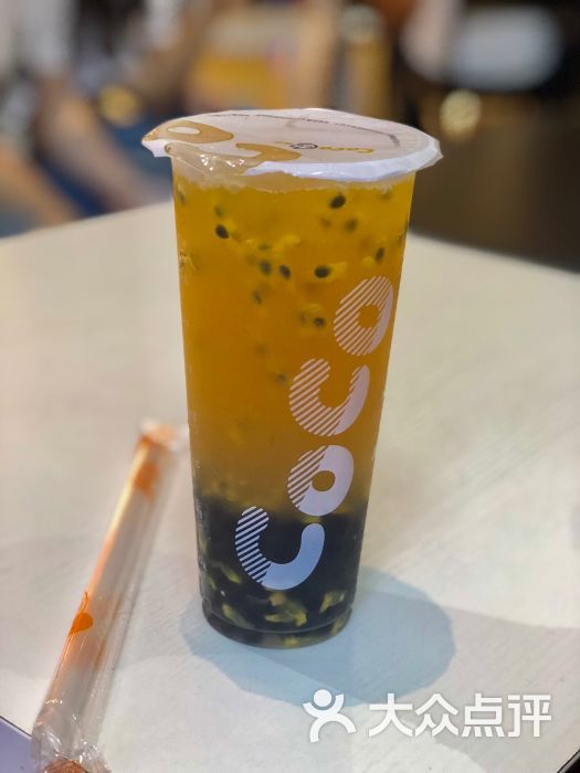 coco都可(蔡塘大润发店)百香果双响炮图片 - 第1张