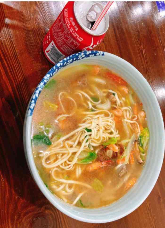 阿英面馆"南闸很老的一家面馆了,也是朋友推荐的,味.