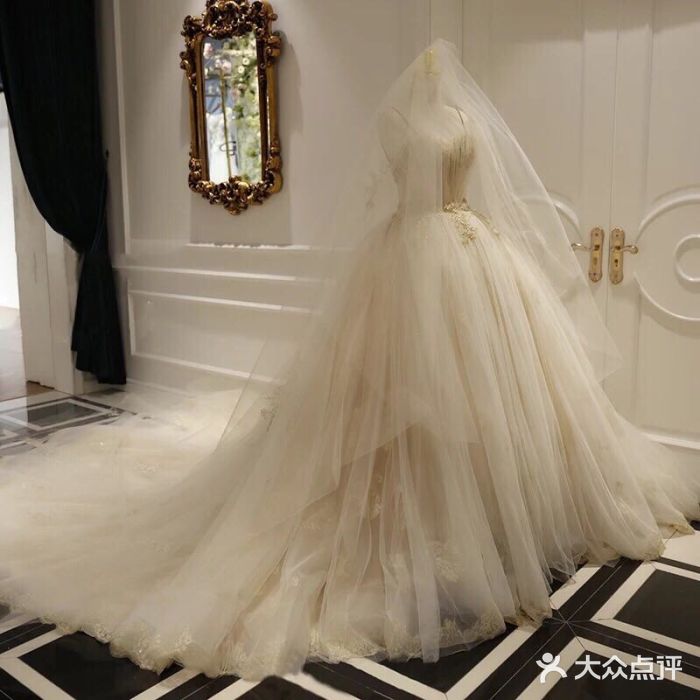 forever beauty 高级婚纱礼服馆婚纱图片