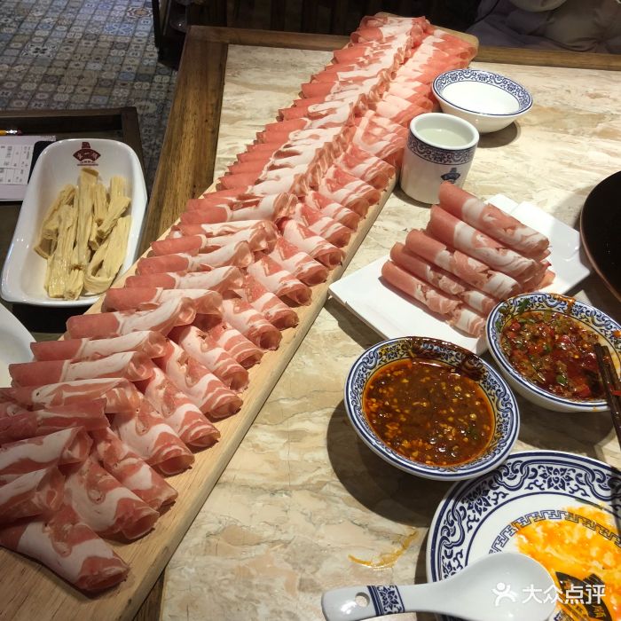 京一顺老北京火锅(卡子门复地活力广场店)一米羊肉图片 - 第3张