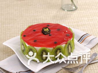羊饮料蜜蜂蛋糕猜成语_蜜蜂卡通图片