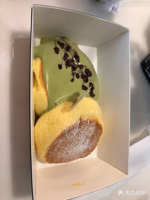 店铺位于华润万象城五层,位置在南面。还算.