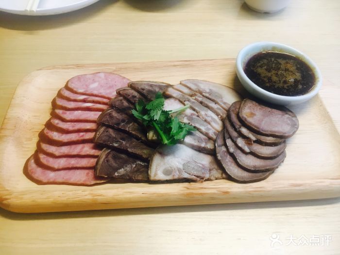 关东小磨(长风大悦城店)熏酱拼盘图片 - 第116张