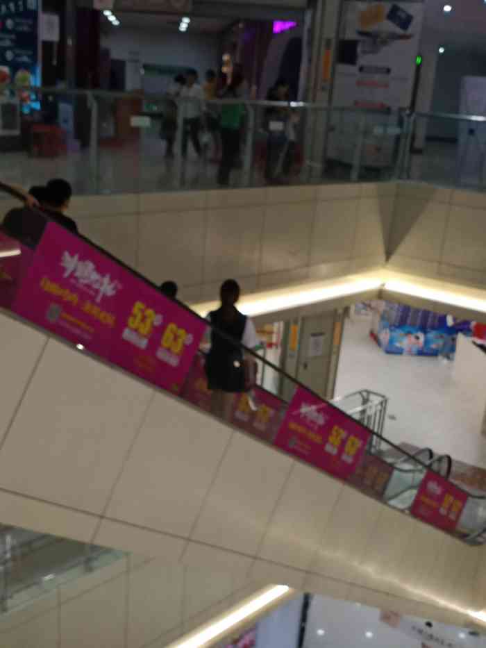 万隆spar购物广场"沙田镇一共有两家万隆购物广场,一家位于环.