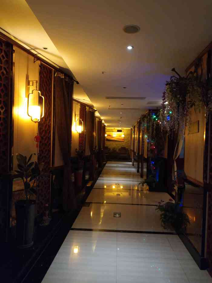 青泰足浴(五爱路店)-"很不错的足浴店,技师手法很好,.