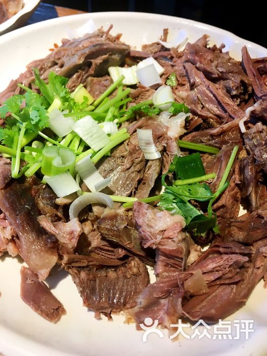 手撕狗肉