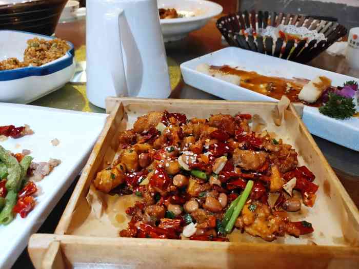 徽州食苑(sm广场店"老鹅汤挺鲜的 点了小份量也很大 把汤都喝.