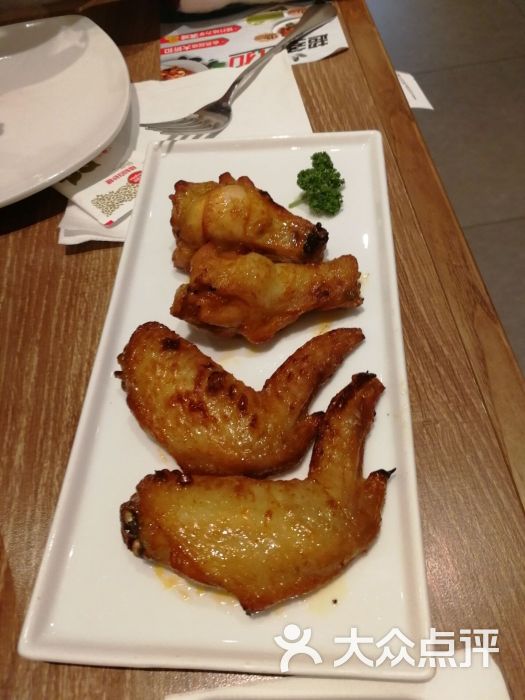 必胜客(南京国贸店ph店)鸡翅图片 - 第1张