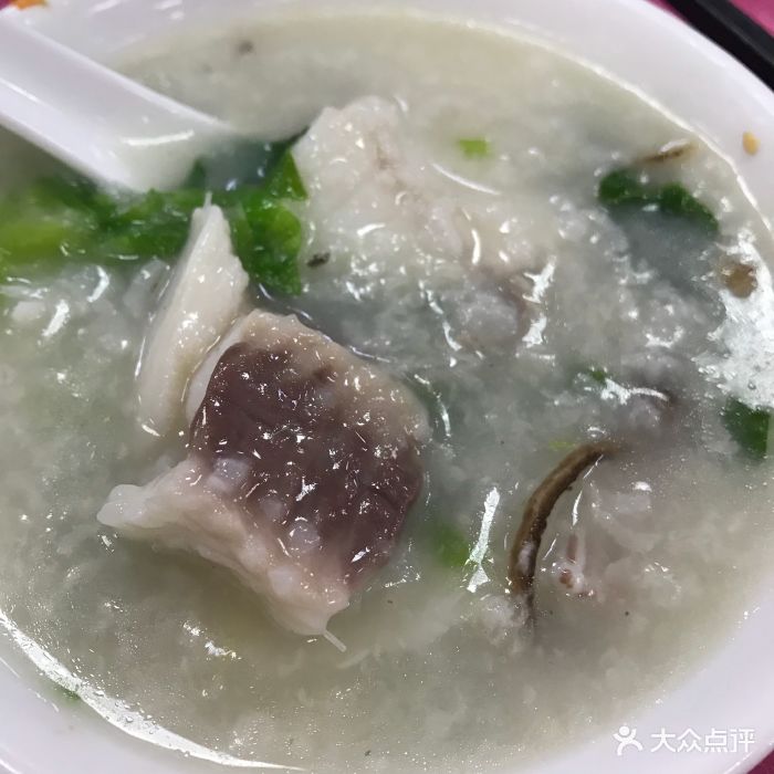 潮记海鲜饭店鱼粥图片 - 第1张