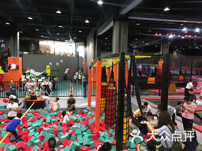 空气湃室内运动嘉年华(龙湖天街店)