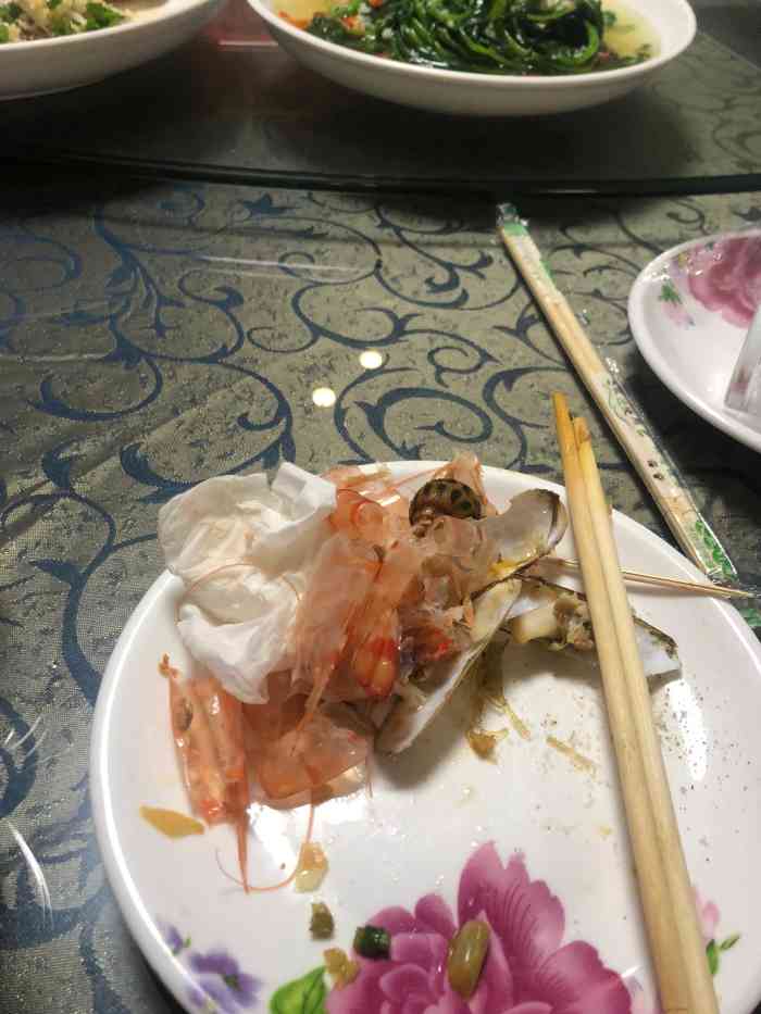 阿弟仔海鲜-"「盐焗蛏子」蛏子很鲜 只用盐焗的做法保留.