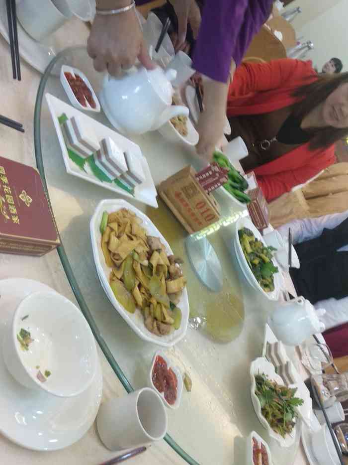 四季花园酒家-"陆丰(东海 来这里找朋友玩 ,她带我们.