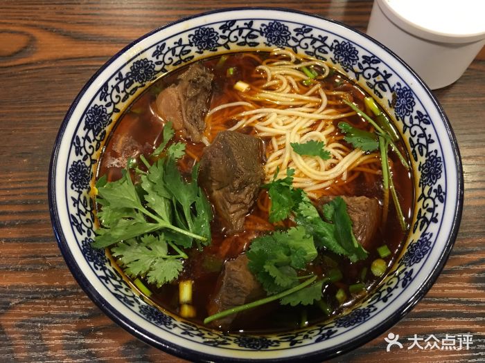 华有牛肉面牛肉面图片 - 第1张