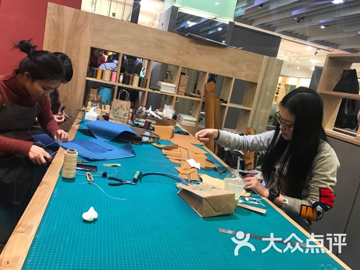 手工大师(芮欧百货店)图片 - 第2张