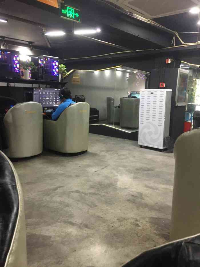 楚倩网咖(星悦城店)-"周末休息,挺无聊的,就想找点做