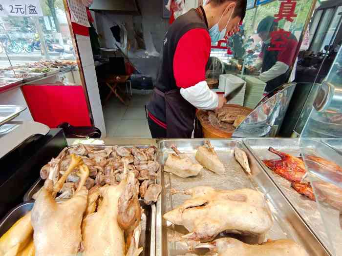 水西门鸭子店(仙鹤门店)-"算是附近最好吃的一家烤鸭.