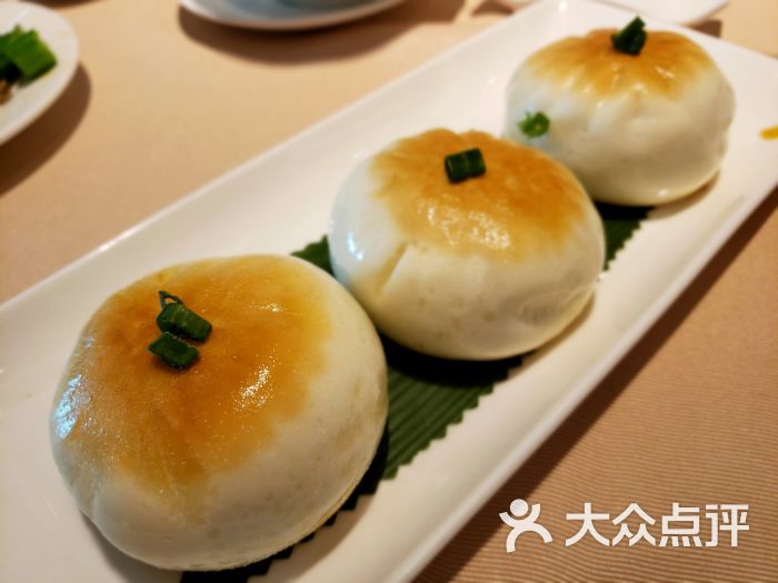 生煎雪花和牛包