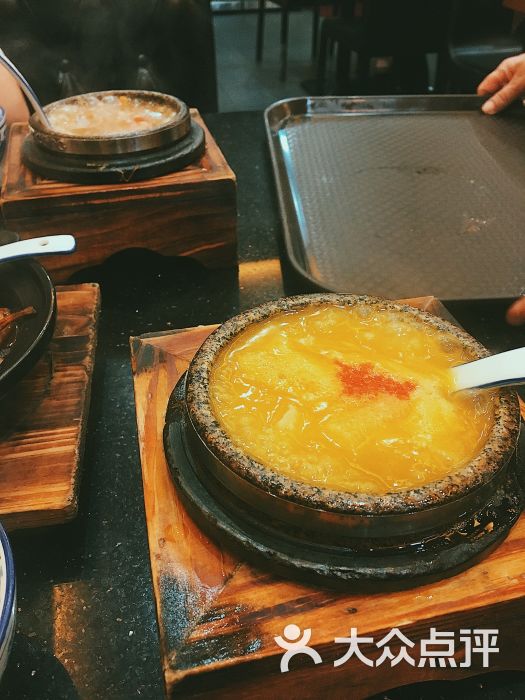 香港食盈碗仔翅金汤石锅翅图片 - 第1张